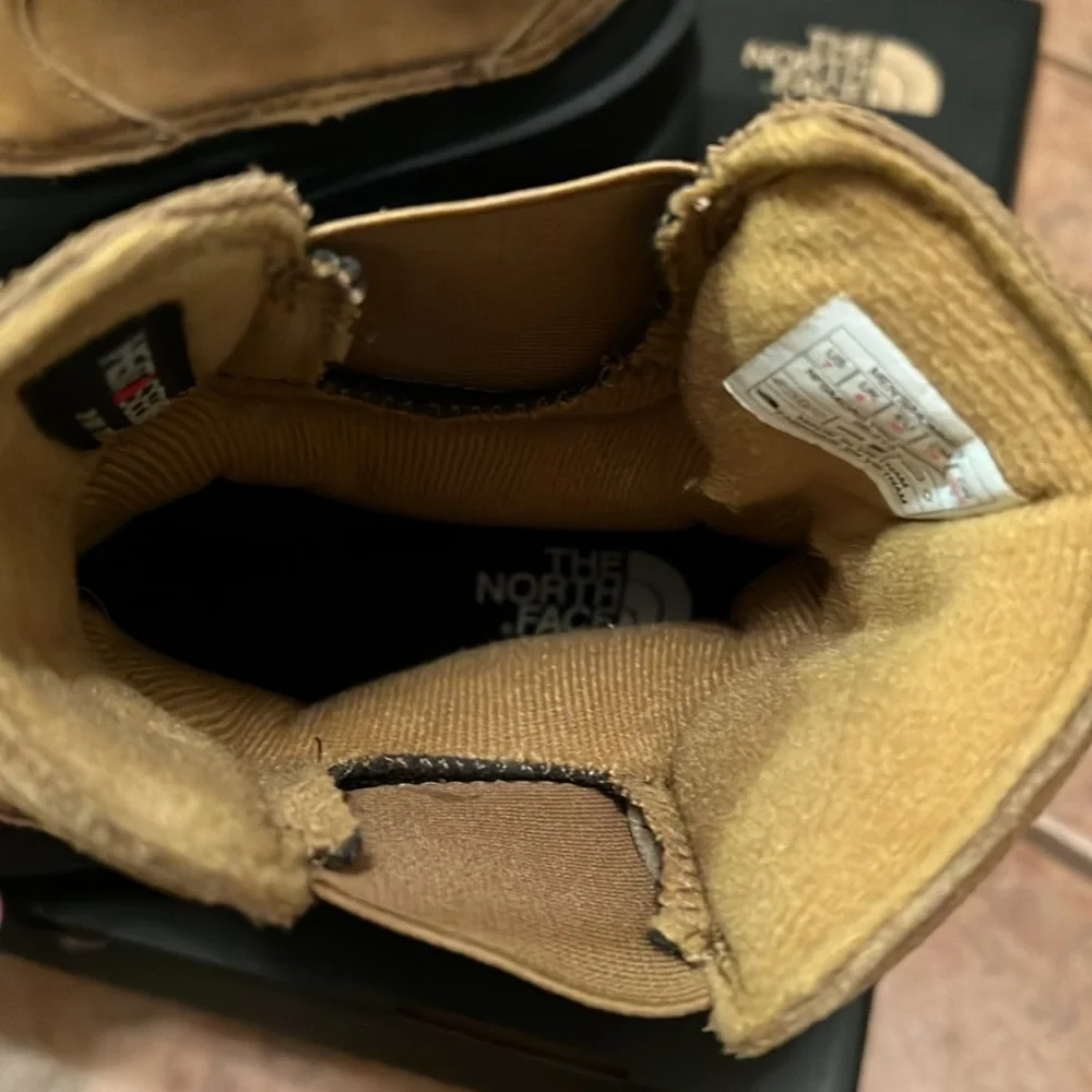 Men’s The North Face Chilkat Pull On Boot Size 7